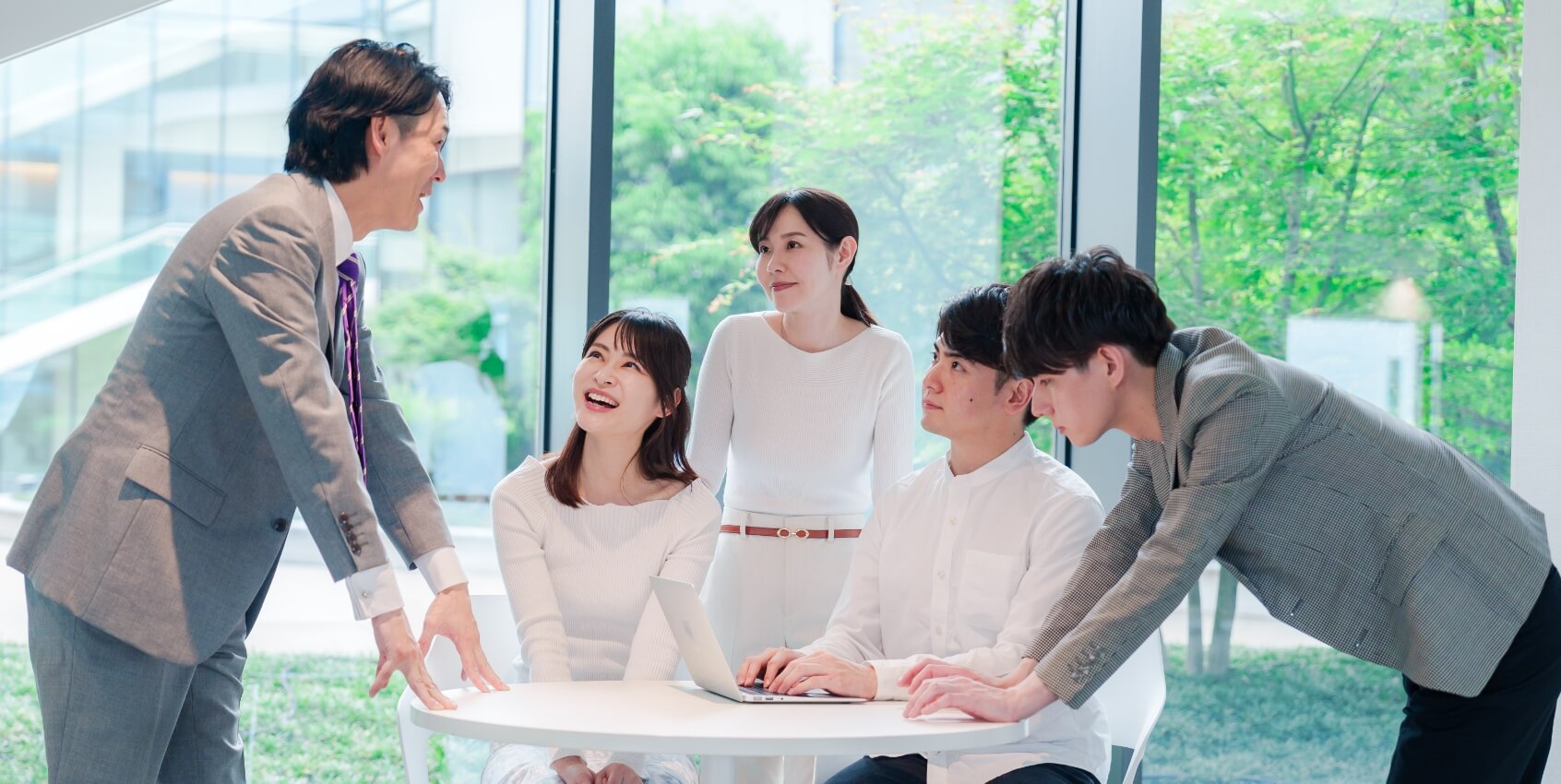 広告運用代行のお悩みはAdMarketへ