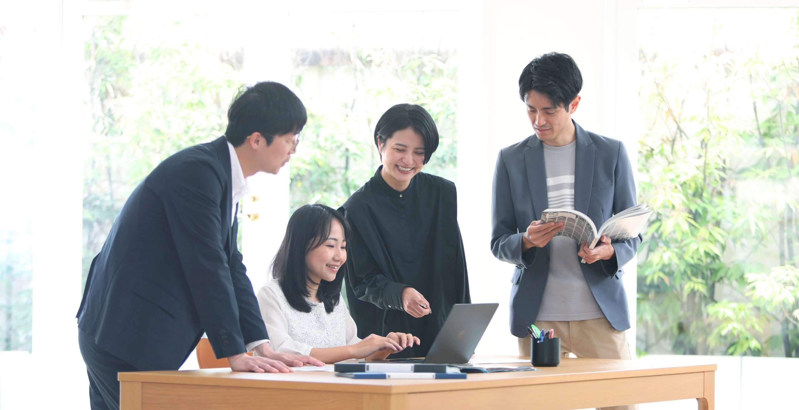 広告運用代行のお悩みはAdMarketへ