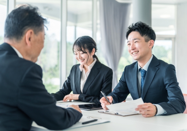 企業向け保険・法人金融